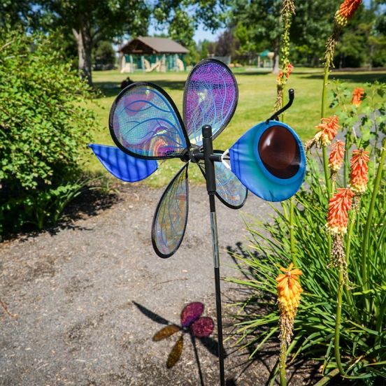 Pivoting Spinner